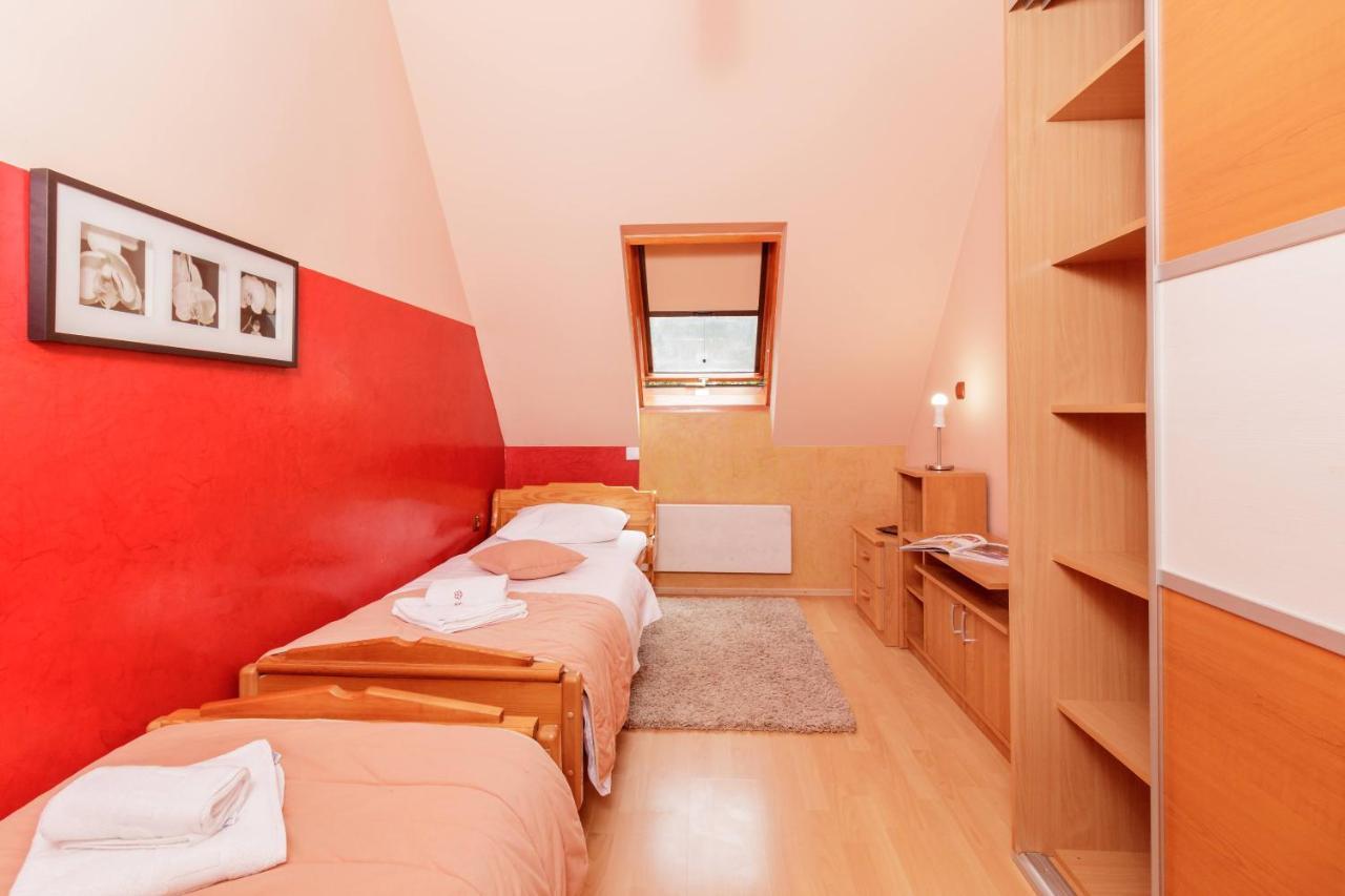 Kraljevi Konaci - Najam Kuca Na Zlatiboru Appartement Buitenkant foto