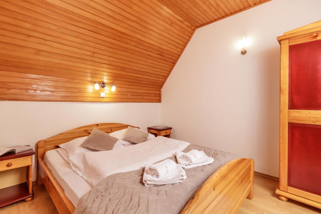 Kraljevi Konaci - Najam Kuca Na Zlatiboru Appartement Buitenkant foto