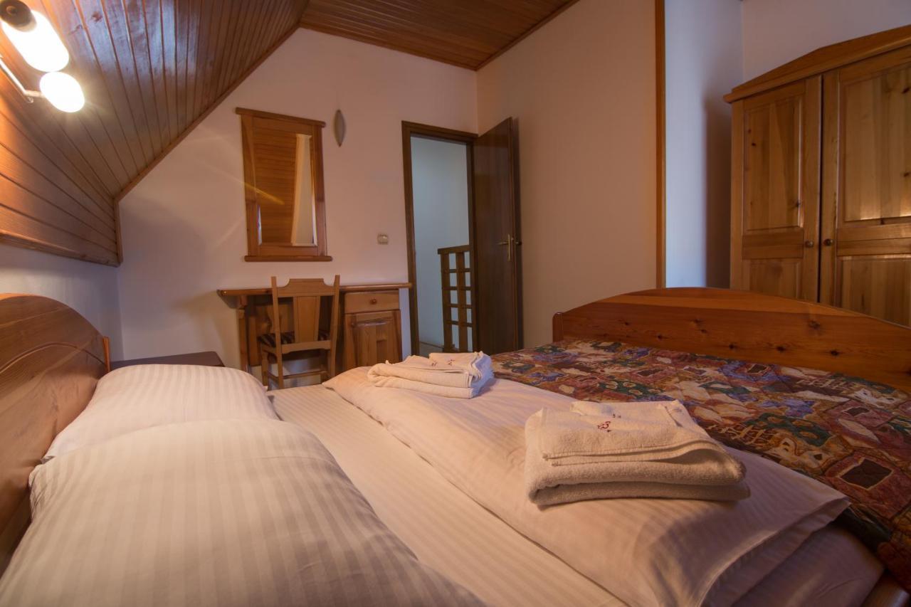 Kraljevi Konaci - Najam Kuca Na Zlatiboru Appartement Buitenkant foto